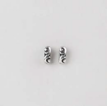 Load image into Gallery viewer, Miglio Edie Petite Burnished Silver Earrings (8mm)