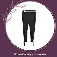 Load image into Gallery viewer, Black Leggings
