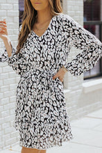 Load image into Gallery viewer, Black &amp; White Leopard Print V-neck Long Sleeve A-Line Dress - L
