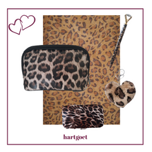 Load image into Gallery viewer, Love Leopard Print Gift Set

