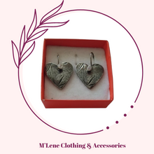 Load image into Gallery viewer, Miglio Heart Earrings
