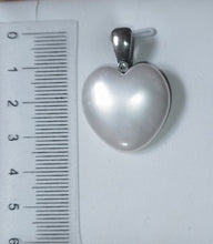 Load image into Gallery viewer, Miglio Heart Enhancer - White Shell Pearl
