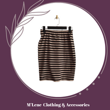 Load image into Gallery viewer, Black &amp; Stone Mini Skirt
