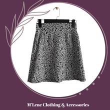 Load image into Gallery viewer, Mini Skirt - Black &amp; White Rose Print
