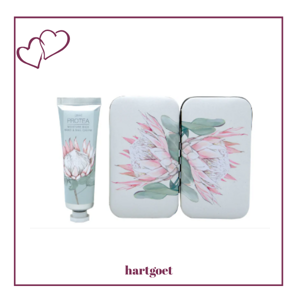 Protea Manicure Set and Hand & Nail Cream (30ml)