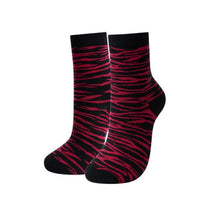 Load image into Gallery viewer, Socks - Zebra Print - Hot Pink
