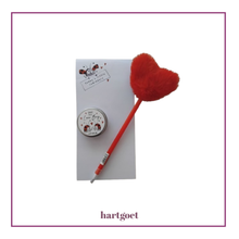 Load image into Gallery viewer, Love Bug Magnetic Notepad &amp; Lip Balm &amp; Red Fluffy Heart Pen
