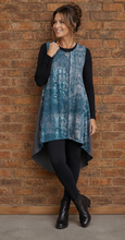 Load image into Gallery viewer, Sleeveless Winter Tunic Dress
