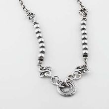 Load image into Gallery viewer, Miglio Unity Necklace
